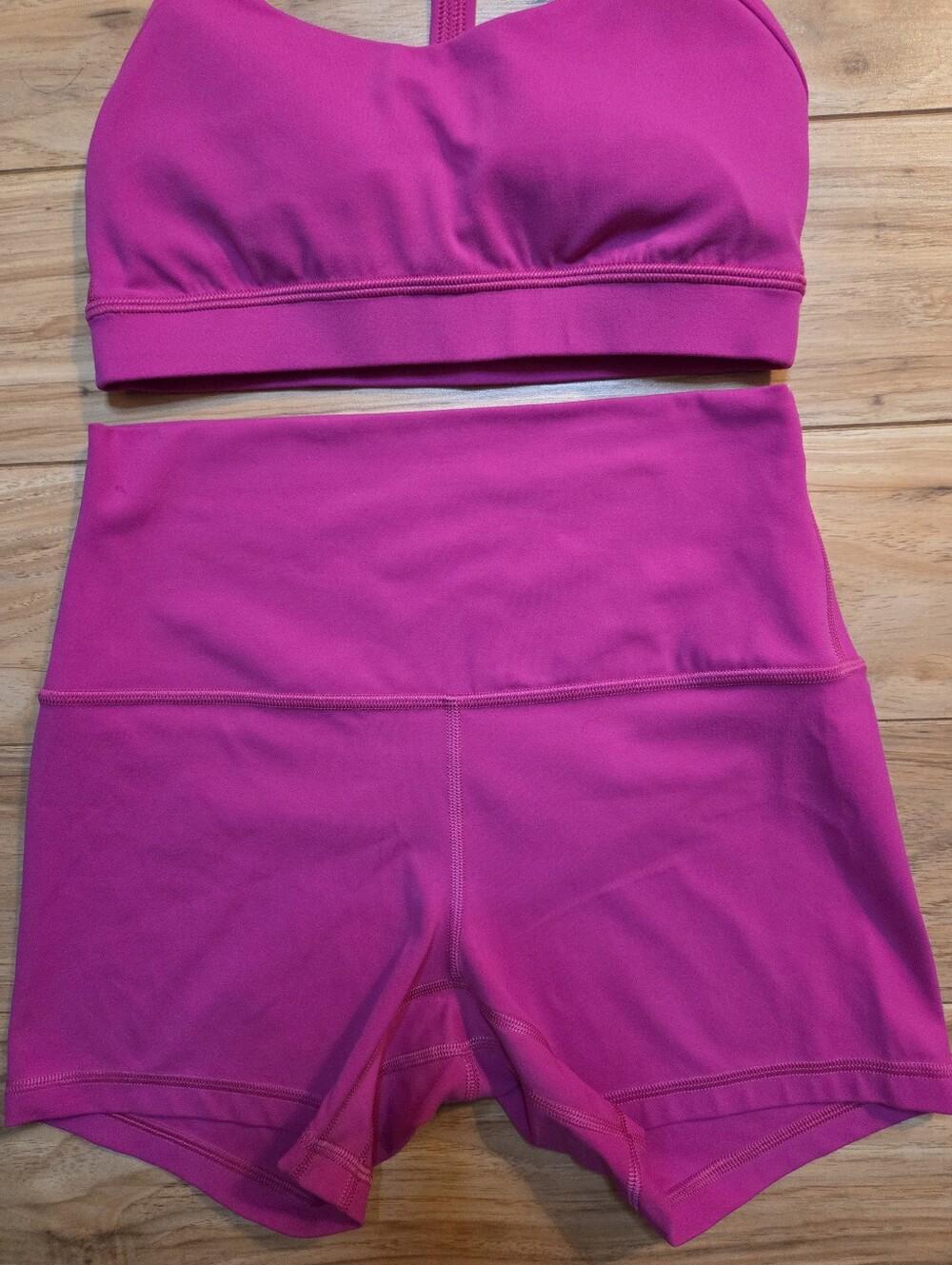 Lululemon Sports Bra and Shorts Set Hot Pink - Picture 4 of 7